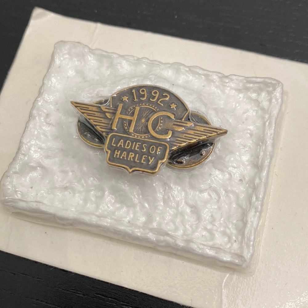 NIB Harley-Davidson HOG Ladies of Harley Pin - 1992